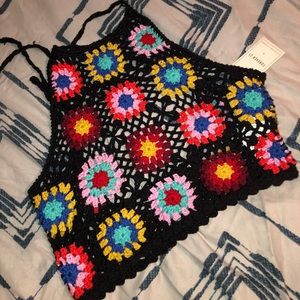 Cute knitted crop top size M